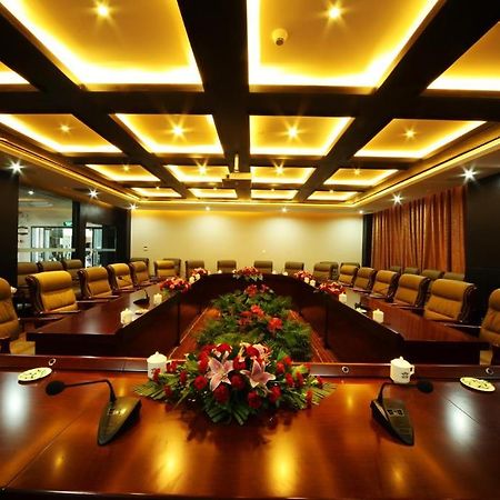 Xiongzhao Grand Hotel Weishan ต้าหลี่ ภายนอก รูปภาพ