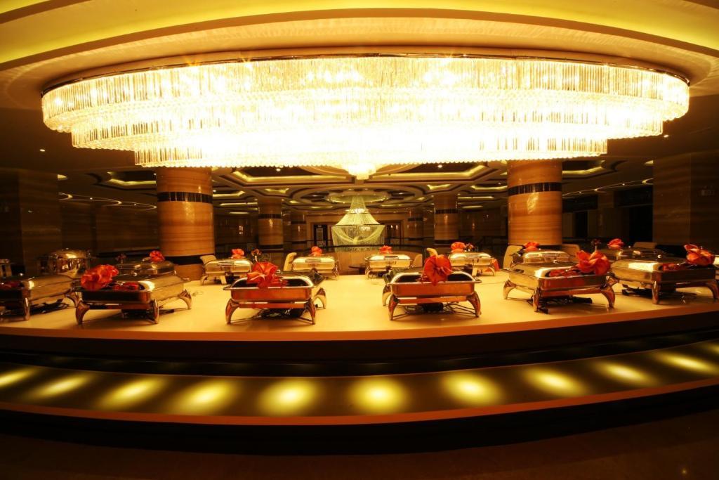 Xiongzhao Grand Hotel Weishan ต้าหลี่ ภายนอก รูปภาพ