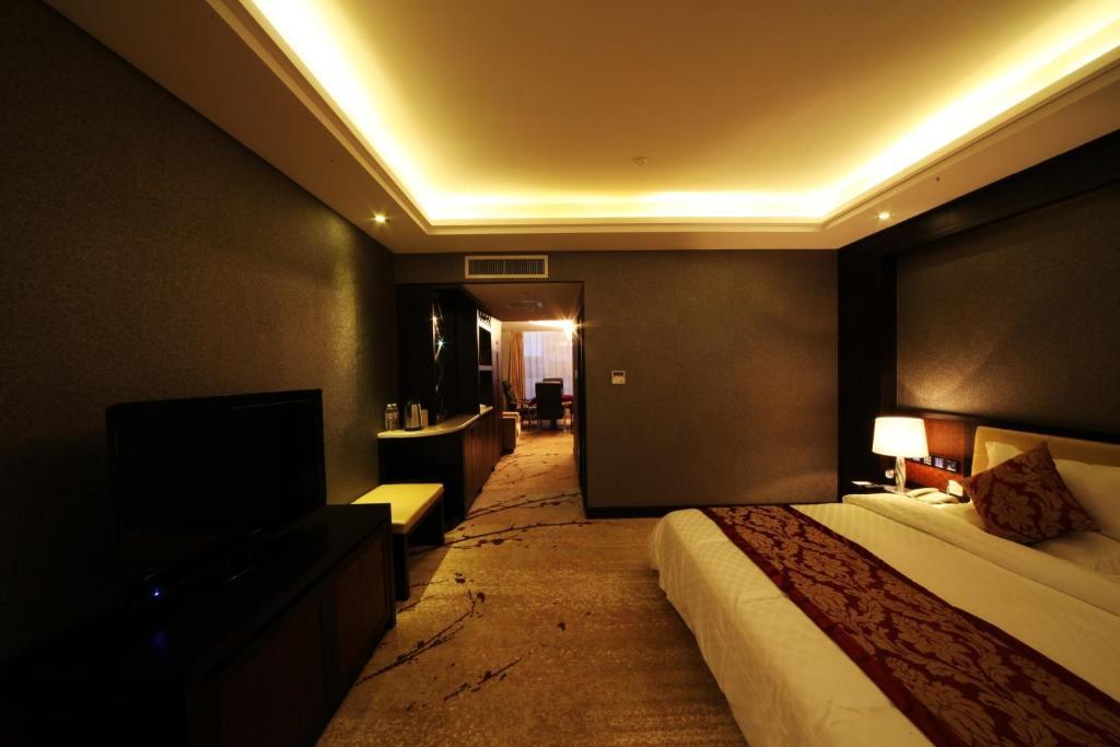 Xiongzhao Grand Hotel Weishan ต้าหลี่ ห้อง รูปภาพ